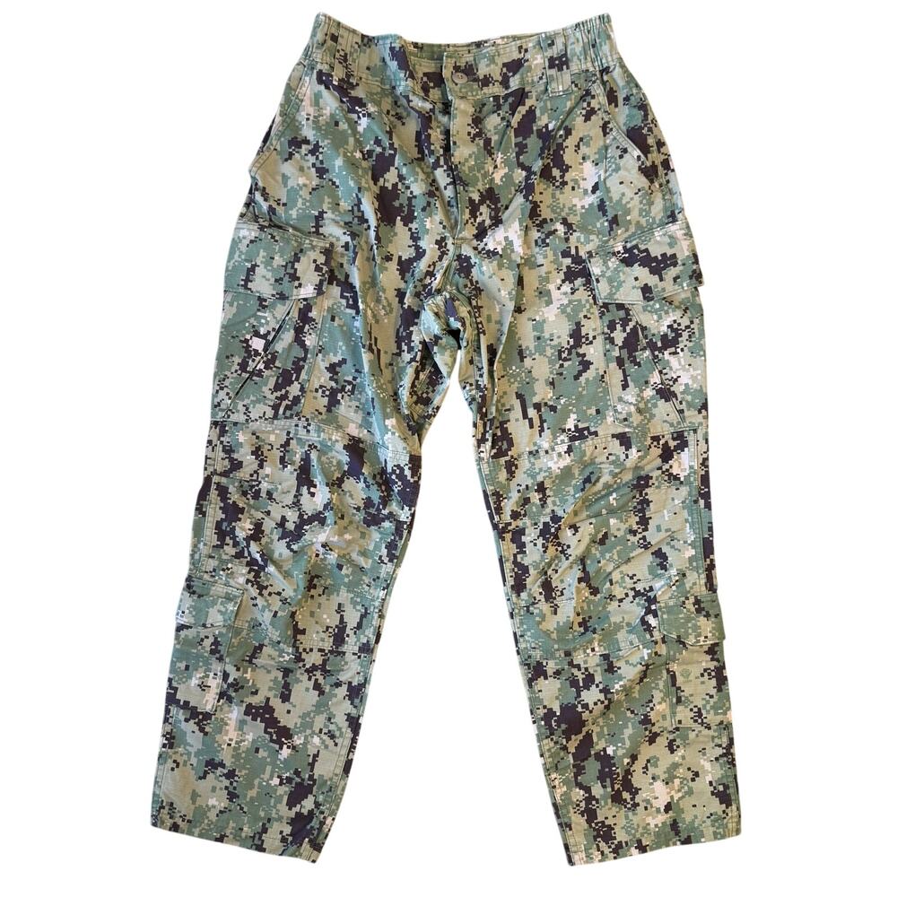 US Navy NWU Trouser Working Uniform Type 3 AOR2 Digital Camouflage Medium-Short